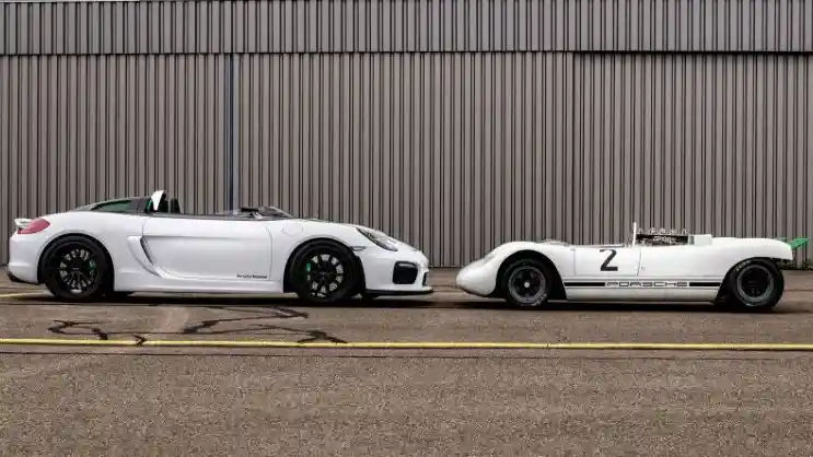 Foto - Porsche 981 Bergspyder, Legenda Yang Dibangkitkan Kembali