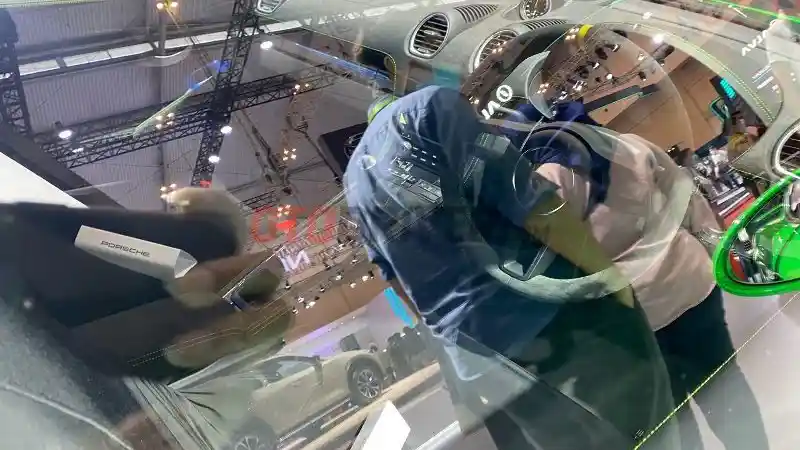 Foto - Porsche Kembali DI GIIAS 2022, 718 Cayman GT4 Jadi Pusat Perhatian