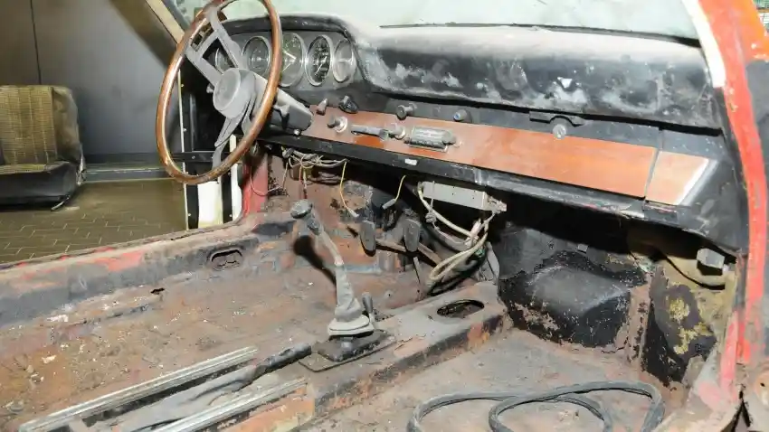 Foto - Porsche 911 Tertua Sukses Ditemukan dan Bangkit Dari Kubur