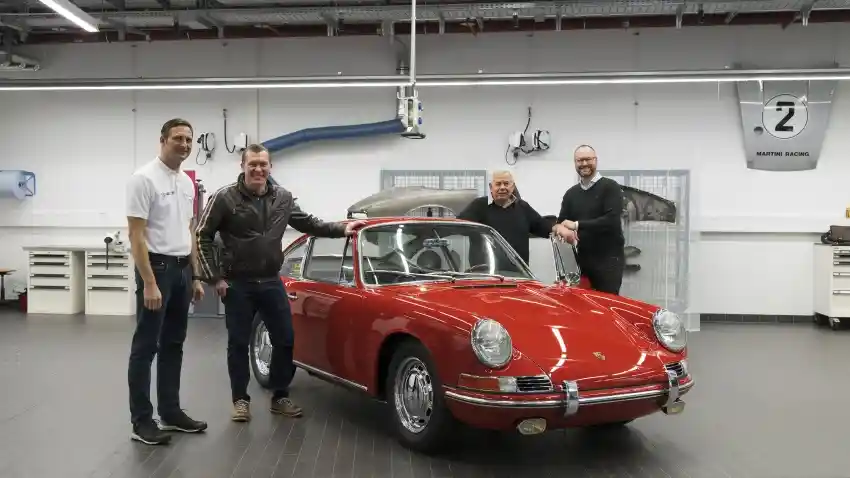 Foto - Porsche 911 Tertua Sukses Ditemukan dan Bangkit Dari Kubur