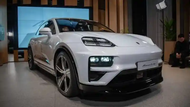 Foto - Porsche Macan EV Resmi Meluncur, Simak Spesifikasinya Yang Buas