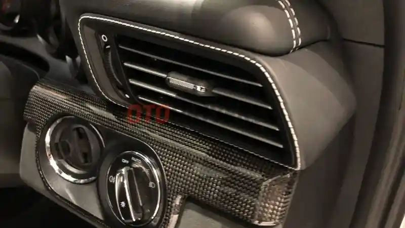 Foto - Porsche Mungkinkan Konsumennya Personalisasi Tiap Mobil Dibeli