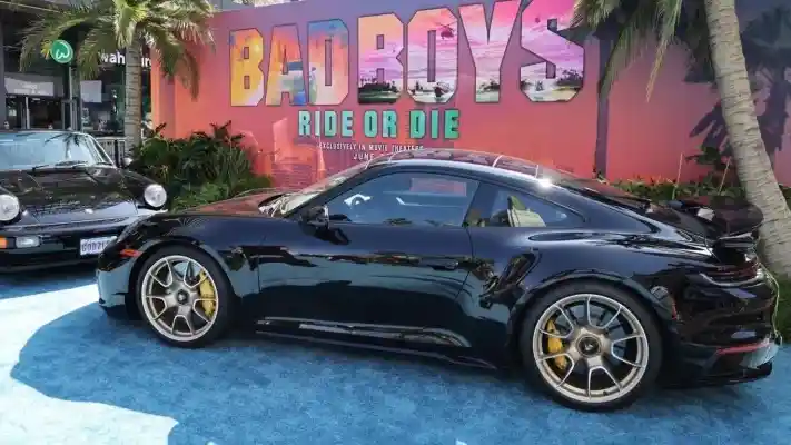 Foto - Porsche 911 Turbo S Jadi Pusat Perhatian di Film Bad Boys 4 : Ride or Die