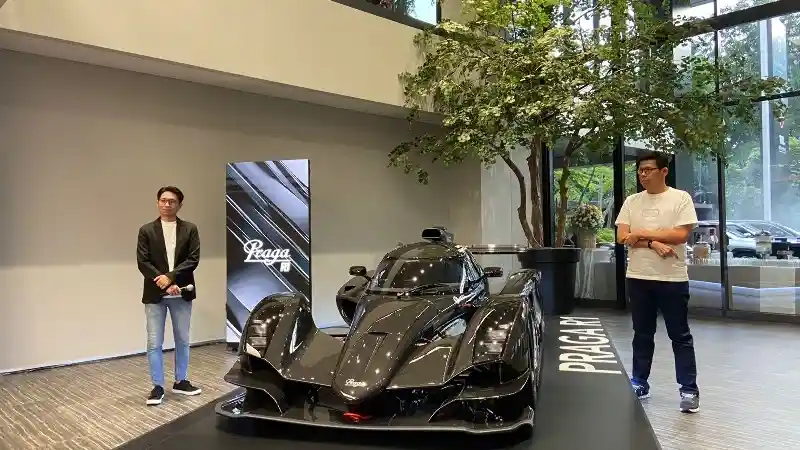 Berita - Praga R1 Dijual di Indonesia Mulai Rp 2,5 Miliar, Simak Spesifikasinya