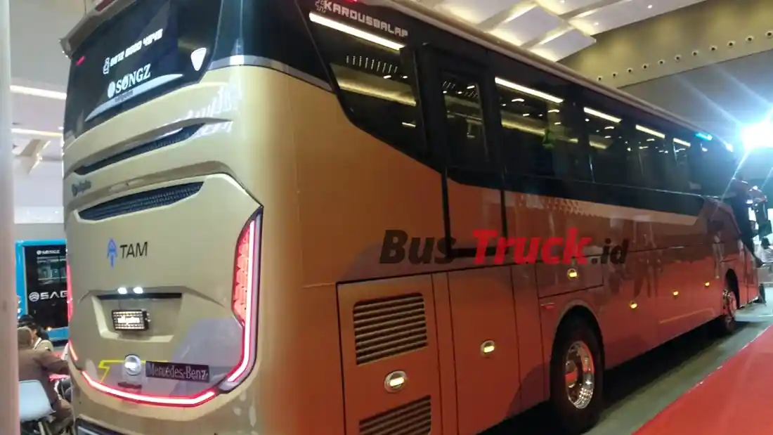 Foto - GIIAS 2024: Adiputro Boyong Jetbus 5 ‘Facelift”