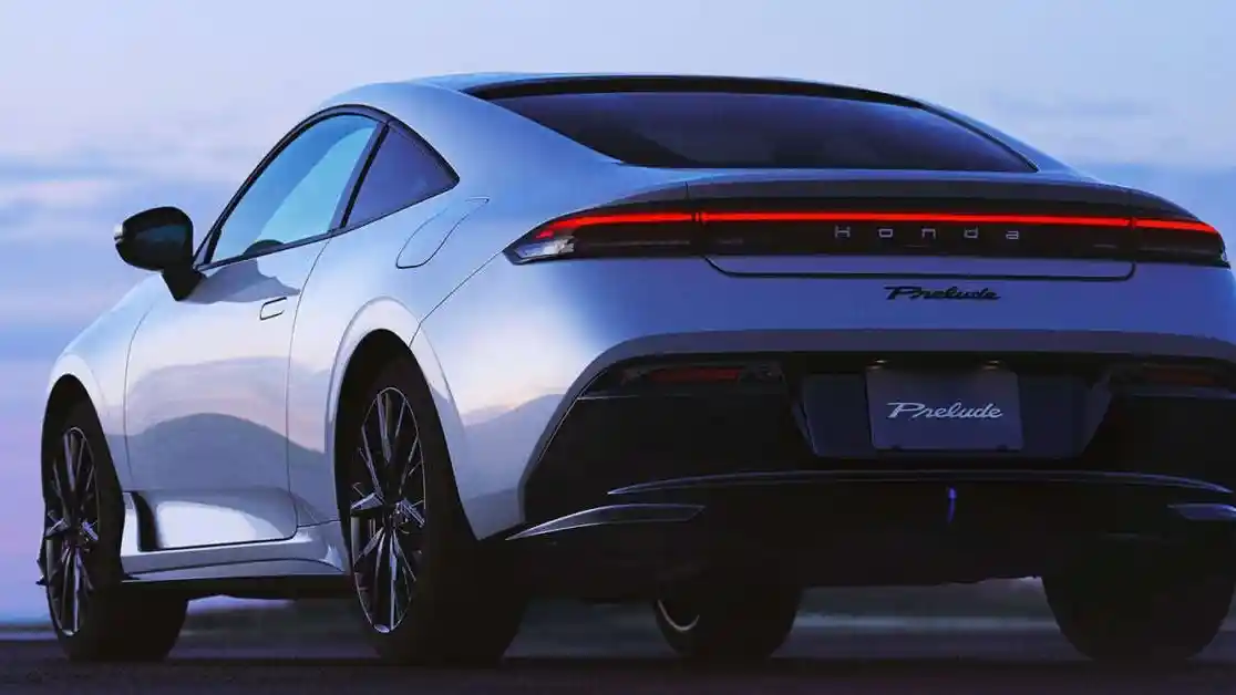 Foto - Honda Prelude Resmi Dipasarkan Di Jepang