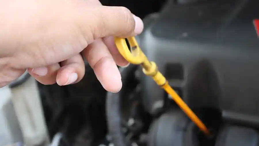 Berita - Anda Pemilik Toyota Avanza? Bisa Dapatkan Oli Gratis!