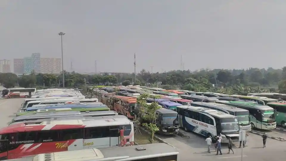 Berita - Tujuh Terminal di DKI Ditutup, Ini Tanggapan Pengusaha Bus