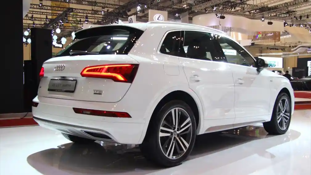 Foto - GALERI: Audi Q5 2017 (18 Foto)