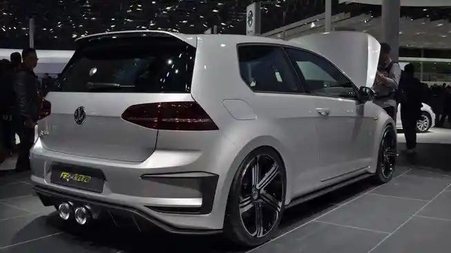Foto - Rayakan 40 Tahun, VW Siap Hadirkan Golf Bertenaga 400 DK!