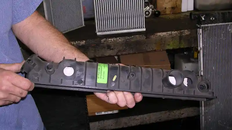 Tips - Mengetahui Tanda Radiator Mulai Tidak Optimal dan Membahayakan