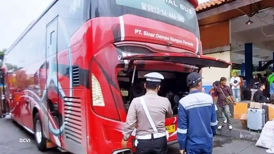 Foto - Pasca Kecelakaan Di Semarang, PO Cahaya Trans Dibekukan