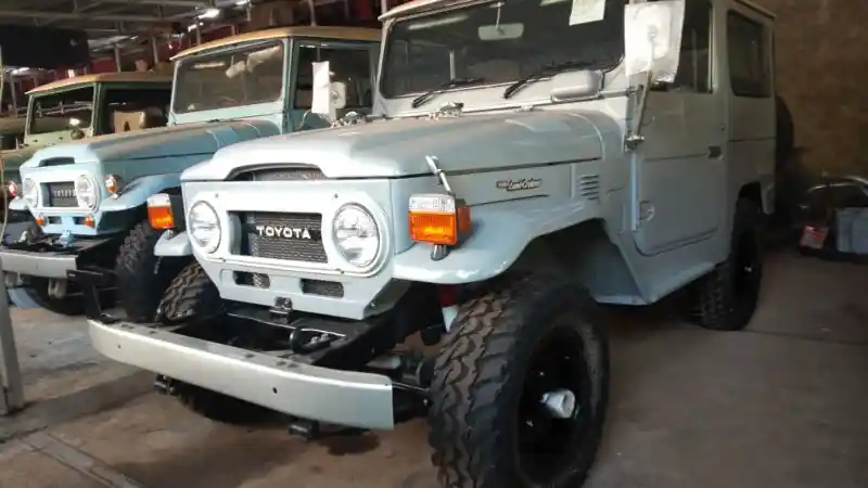 Foto - Mobil Tua Ladang Baru Investasi?