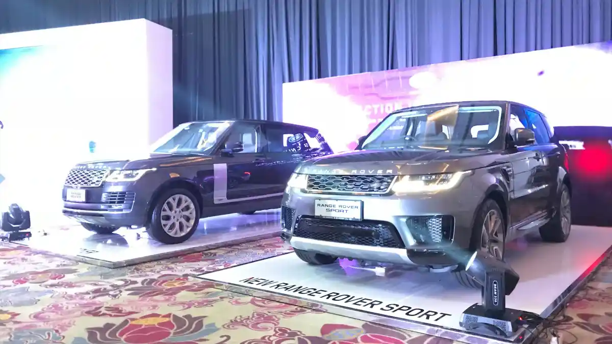 Foto - 2 Range Rover Terbaru Resmi Muncul di Jakarta, Harga Mulai RP 3 Milyar