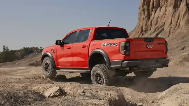 Foto - Ford Ranger Raptor Diluncurkan. Gunakan Mesin dan Sasis Yang Lebih Kuat