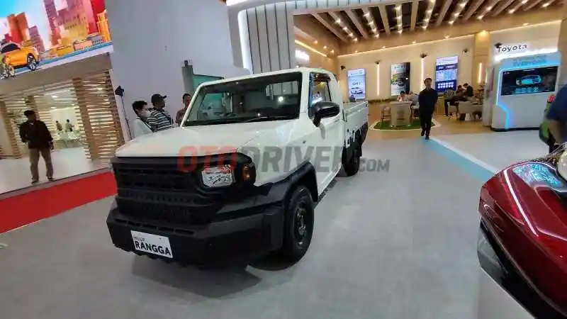 Berita - Toyota Hilux Rangga Bakal Inden