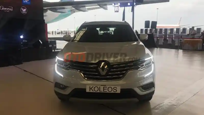 Foto - Renault Koleos Dapati Improvisasi, Termurah RP 477 Juta