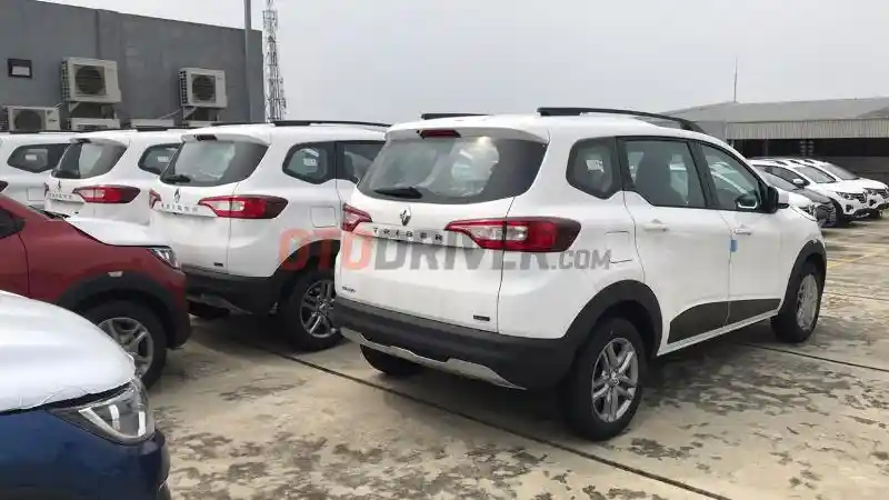 Foto - Renault Triber "Matic" Segera Dipasarkan Bulan Depan 