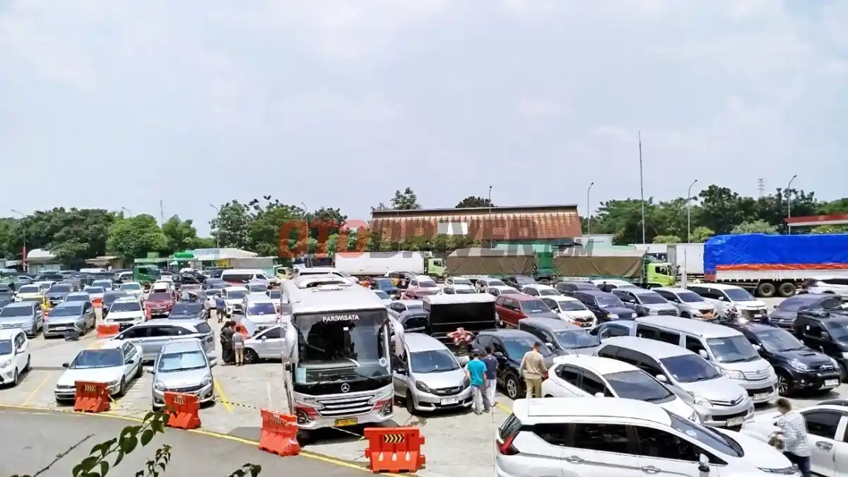 Foto - Harap Waspada, Akan Ada 3,5 Juta Kendaraan Keluar Jabodetabek Di Musim Mudik 2026