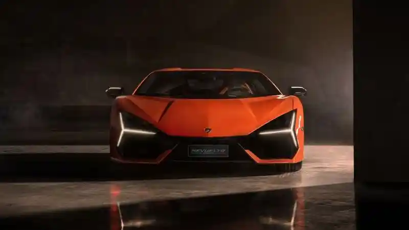 Berita - Revuelto, Suksesor Lamborghini Aventador Diperkenalkan