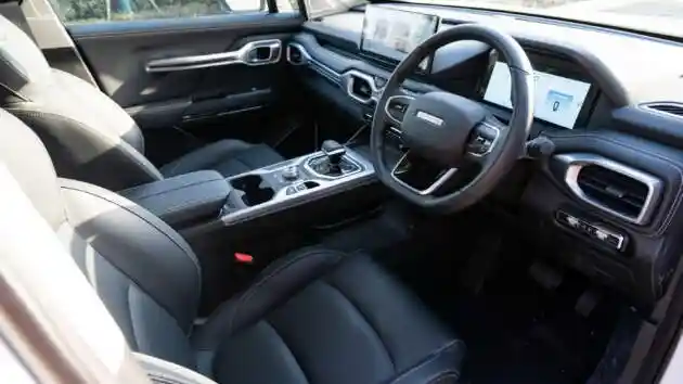 Foto - Tak Hanya Kalista, Geely Radar RD6 Bakal Hadir Juga Di Thailand Dengan Label Riddara