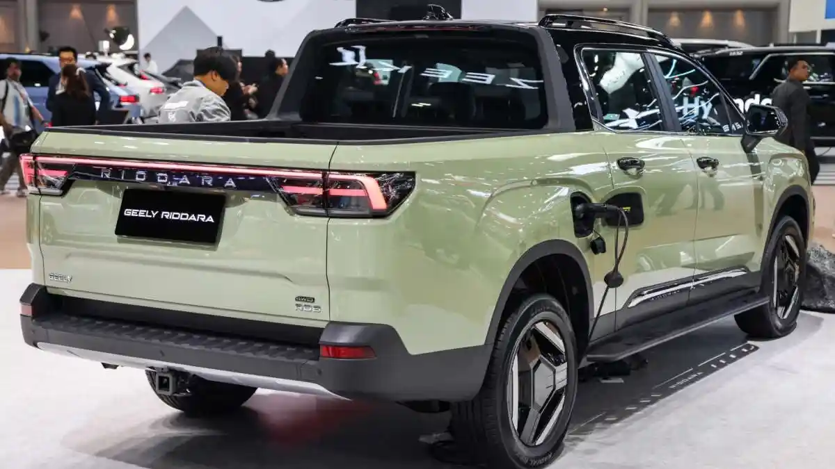 Foto - Double Cabin Listrik Dari Geely Bakal Dirakit Di Thailand