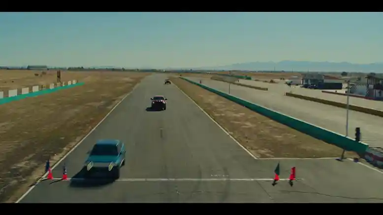 Berita - Tak Main-main, Rivian R1T Meninggalkan Pikap Dodge Ram 1500 TRX 700 Hp