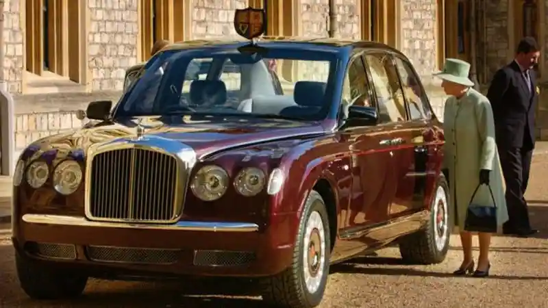 Berita - Ratu Elizabeth II Meninggal, Para Produsen Mobil Inggris Ucapkan Bela Sungkawa 