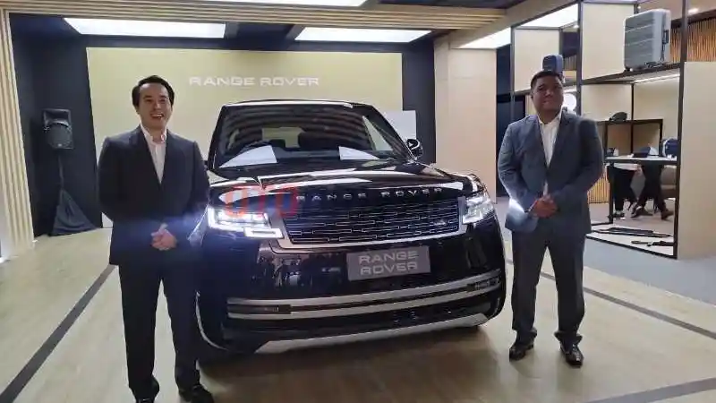 Foto - Range Rover PHEV Melenggang, Dibanderol Lebih Enteng Dari Versi Mild Hybridnya