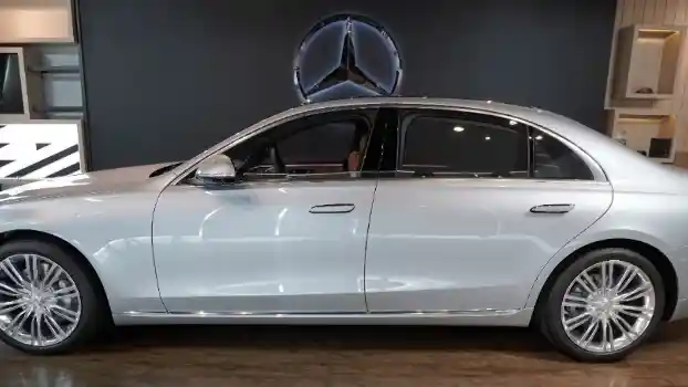 Foto - Tengok Detail Mercedes-Benz S-Class 2021, Sonderklasse Sebenarnya