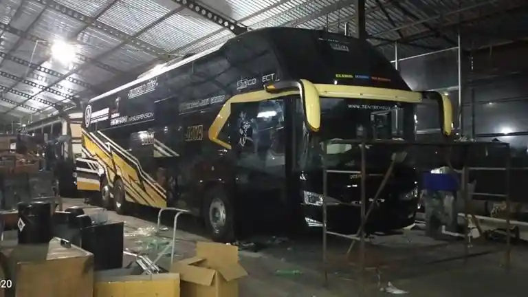 Foto - Tiga Bus Scania Sudiro Tungga Jaya Siap 'Menetas' dari Karoseri Tentrem dan Laksana