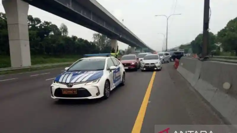 Berita - Lebaran Tahun Depan, Contra Flow Untuk Jalan Tol Akan Dikawal “Safety Car”