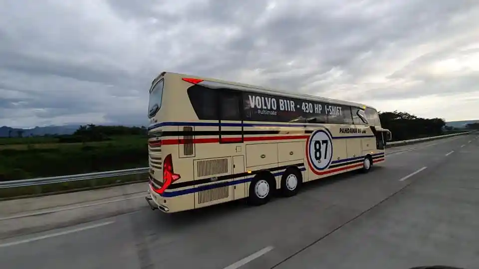 Berita - Aksi Bus Oleng Bukan Bagian Dari Bismania!