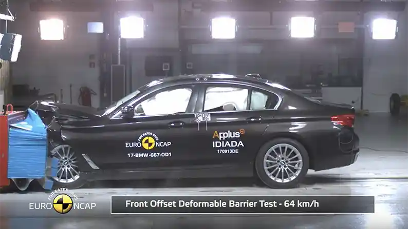 Crash Test - VIDEO: Crash Test BMW Seri-5 G30 2017 (EURO NCAP)