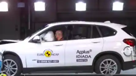 Foto - Video: Crash Test BMW X1 dan BMW X2 (Euro NCAP)