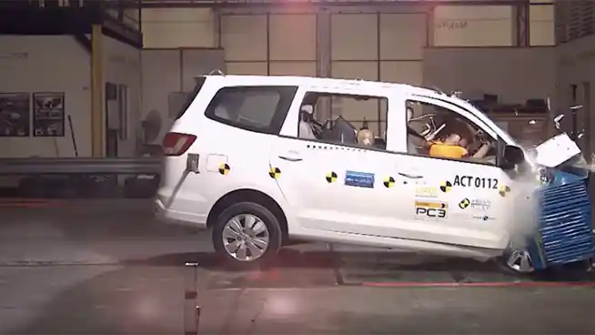 Crash Test - Mobil 7 Seater Tak Pernah Dites Tabrak Dengan Kondisi 7 Penumpang. Ini Alasannya