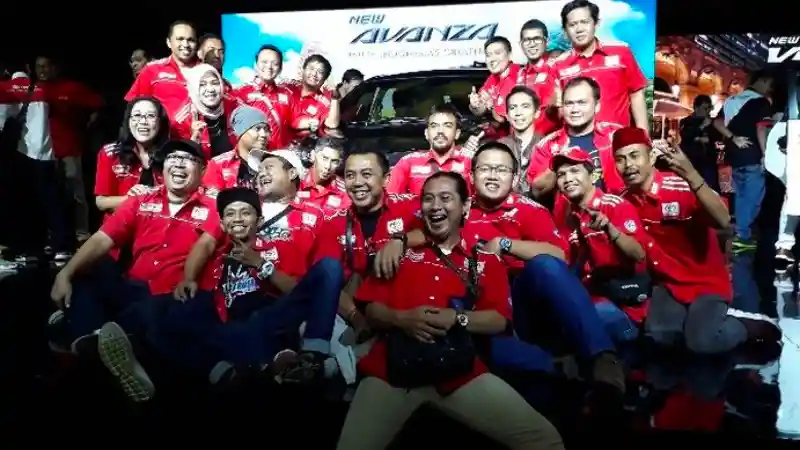 Berita - 2 Komunitas Eksplorasi Toyota New Avanza Saat Launching