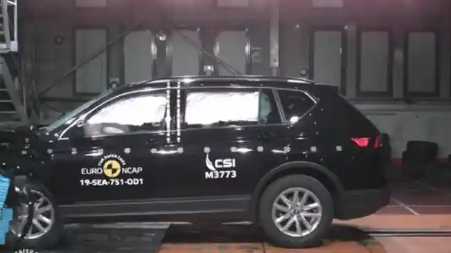 Crash Test - VIDEO: Crash Test Seat Tarraco, SUV Rebadge Volkswagen Tiguan (Euro NCAP) 