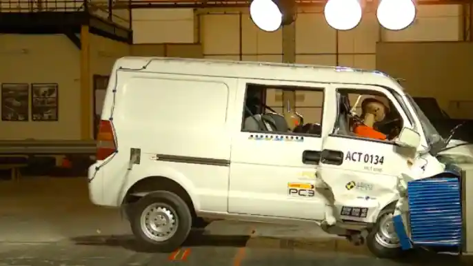 Crash Test - VIDEO: Crash Test DFSK V25L (ASEAN NCAP)