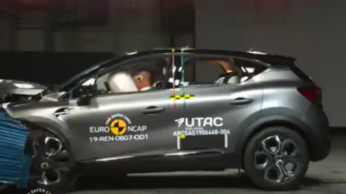 Foto - VIDEO: Crash Test Renault Captur (Euro NCAP)