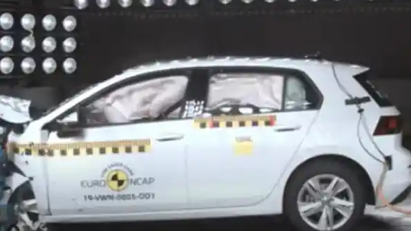 Crash Test - VIDEO: Crash Test Volkswagen Golf (Euro NCAP)