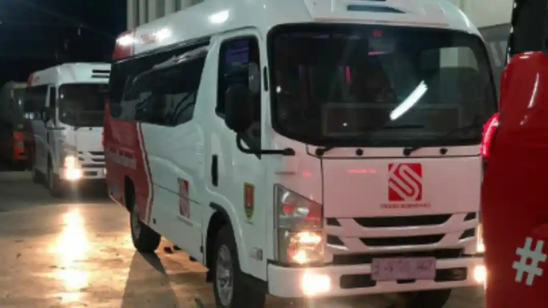 Foto - Trans Semarang Feeder Andalkan Mikro Bus Bermesin BBG