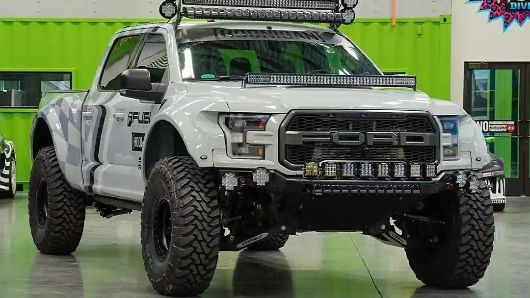 Pikap - Pikap Ford Raptor Milik Ken Block, Lampunya Banyak Banget!