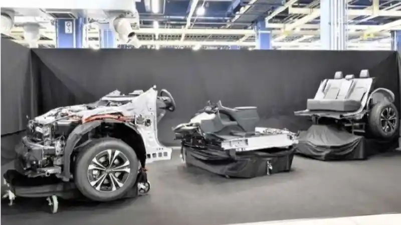 Foto - Toyota Pamerkan Teknologi Canggih, Bikin Mobil Hanya Dalam Hitungan Menit 