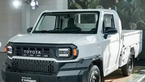 Foto - ‘Toyota Rangga 'Jadi' Rilis Januari 2024?