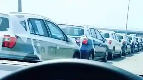 Foto - Ini Dia Tampilan, Harga dan Fitur Suzuki SX4 Terbaru