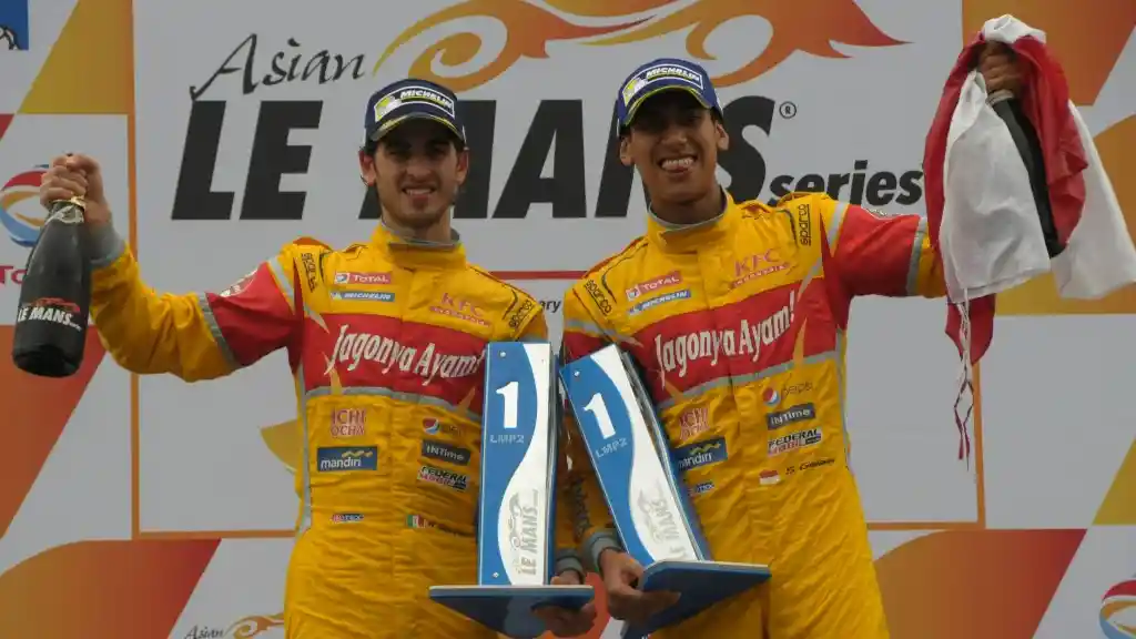 Berita - Merah Putih Berkibar di Thailand, Sean Gelael Menangi Asian Le Mans