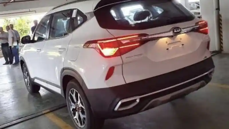 Foto - Bocor Lagi Penampakan Kia Seltos Versi Indonesia! (7 FOTO)