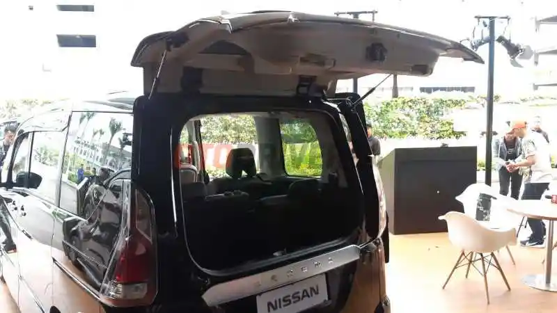 Berita - All New Nissan Serena Tak Punya Fitur Power Backdoor, Ini Alasannya