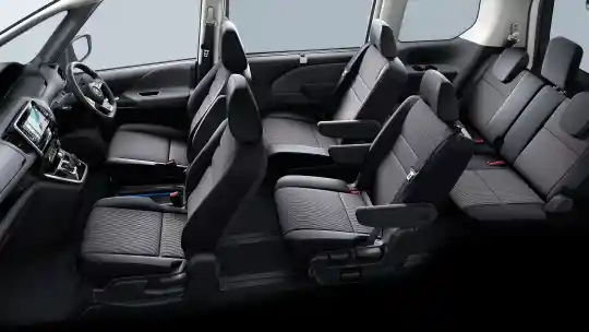 Foto - Tokyo Moyor Show 2017: Nissan Serena Bermesin Listrik Muncul Perdana